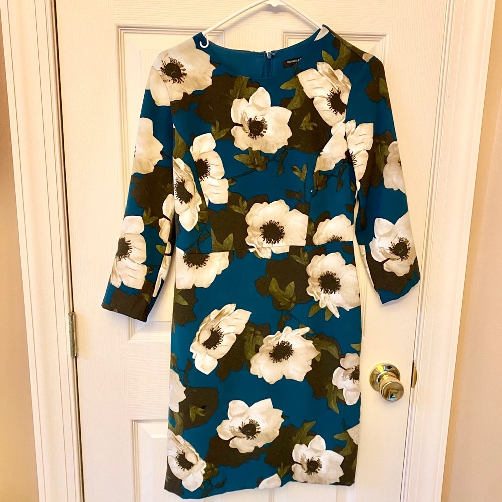 Banana Republic Floral 3/4 Sleeve Dress
